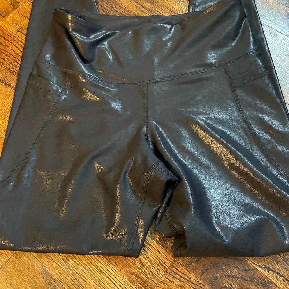 Black shine leggings